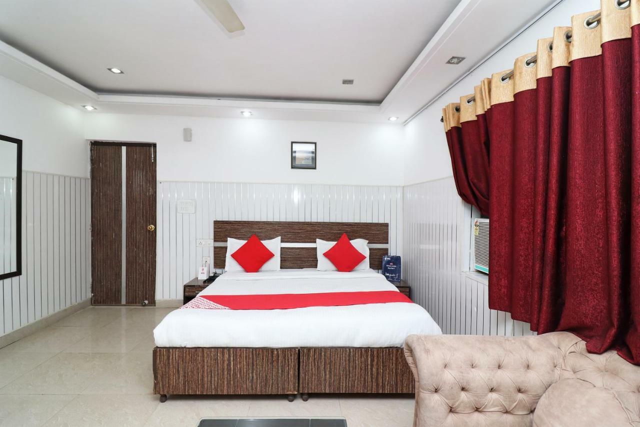 Oyo 10257 Hotel Lotus Park Γκουργκάον Εξωτερικό φωτογραφία
