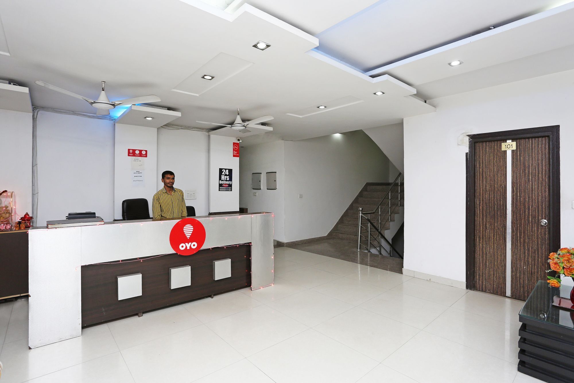 Oyo 10257 Hotel Lotus Park Γκουργκάον Εξωτερικό φωτογραφία