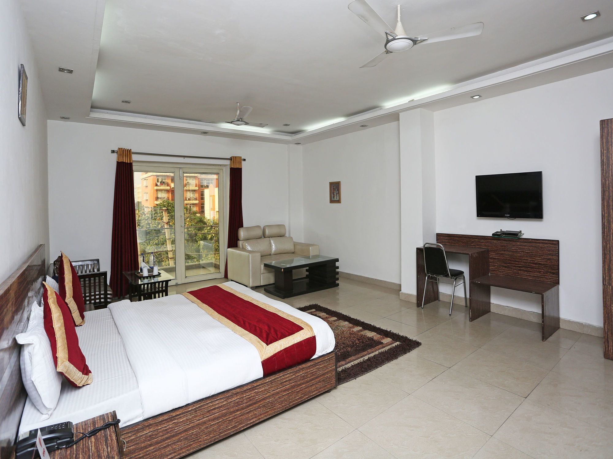 Oyo 10257 Hotel Lotus Park Γκουργκάον Εξωτερικό φωτογραφία